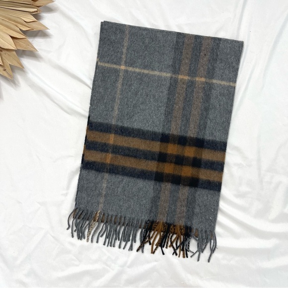 Burberry 100% Cashmere Grey Blue Plaid Nova Check Scotland Stripe Fringe Scarf - Picture 3 of 7